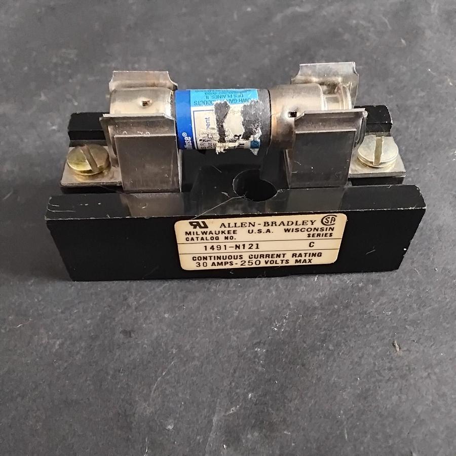 Used ALLEN-BRADLEY 1491-N121 FUSE BLOCK ($13 OBO)