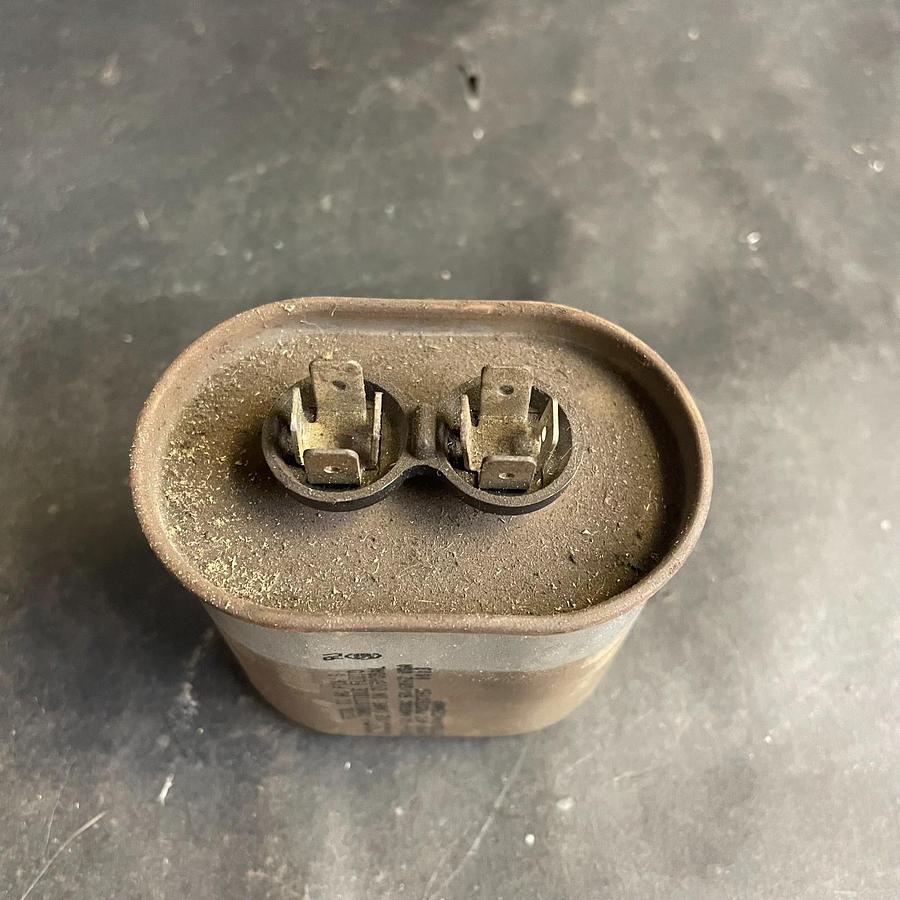 Used CSC 325P206H44C25N4X RUN CAPACITOR