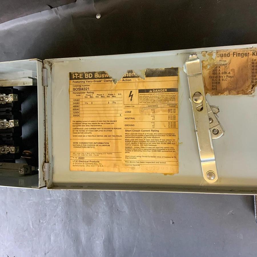 Used ITE SIEMENS BOSI4321 FUSIBLE BUSWAY PLUG SWITCH ($200 OBO)