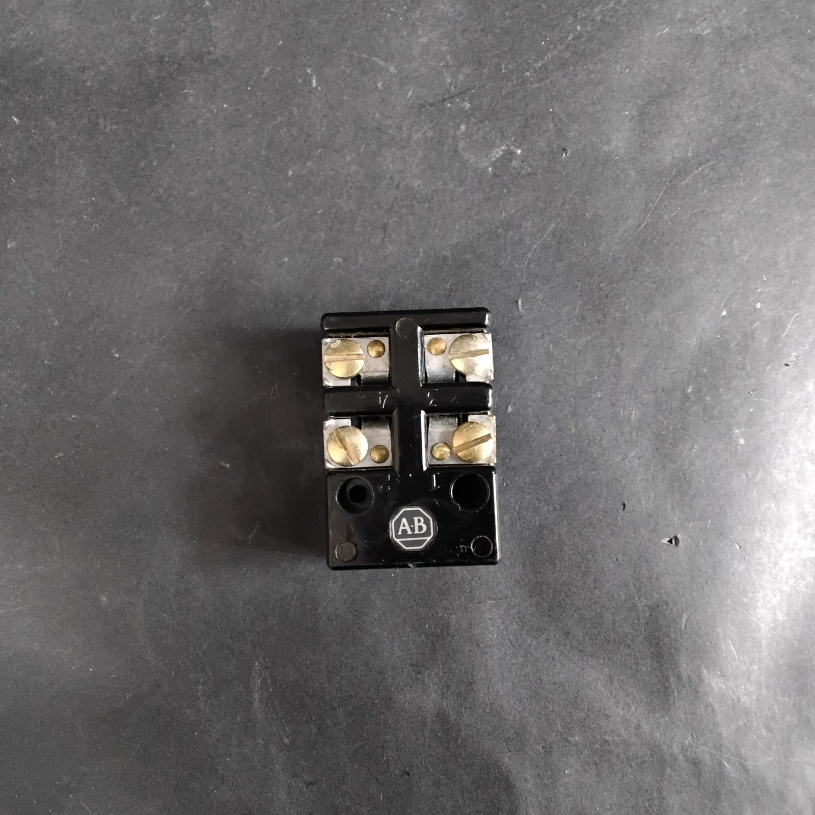 Used ALLEN-BRADLEY Z-7182 SWITCH ASSEMBLY BLOCK ($7 OBO)