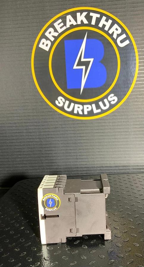 Used SIEMENS 3RT1517-2BB40 CONTACTOR ($30 OBO)