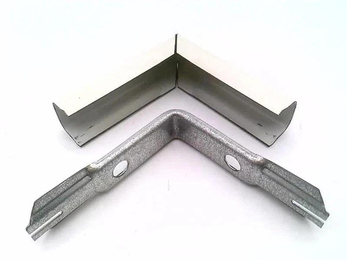 Used WIREMOLD V518 EXTERNAL ELBOW ($10 OBO)