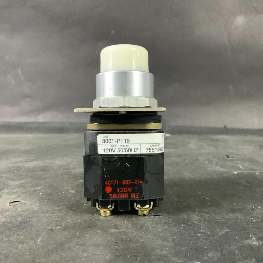 Used ALLEN BRADLEY 800T-PT16 WHITE PUSHBUTTON ($30 OBO)