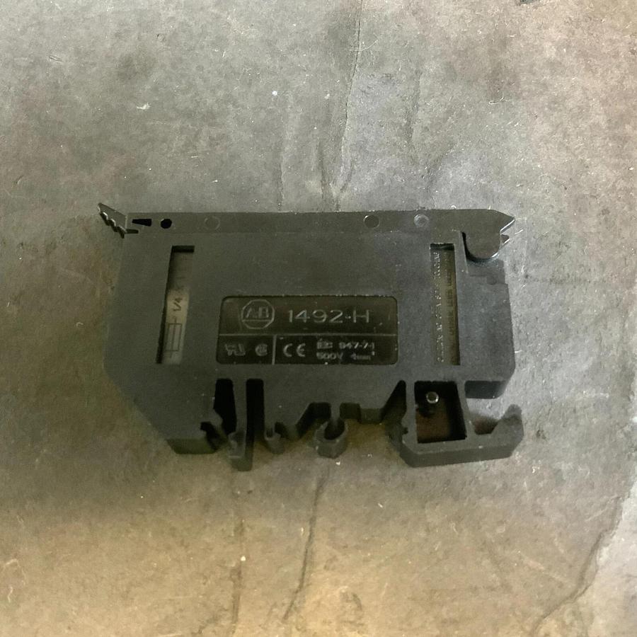 Used ALLEN BRADLEY 1492-H4 DIN RAIL FUSE HOLDER - SET OF 10 ($8 OBO)