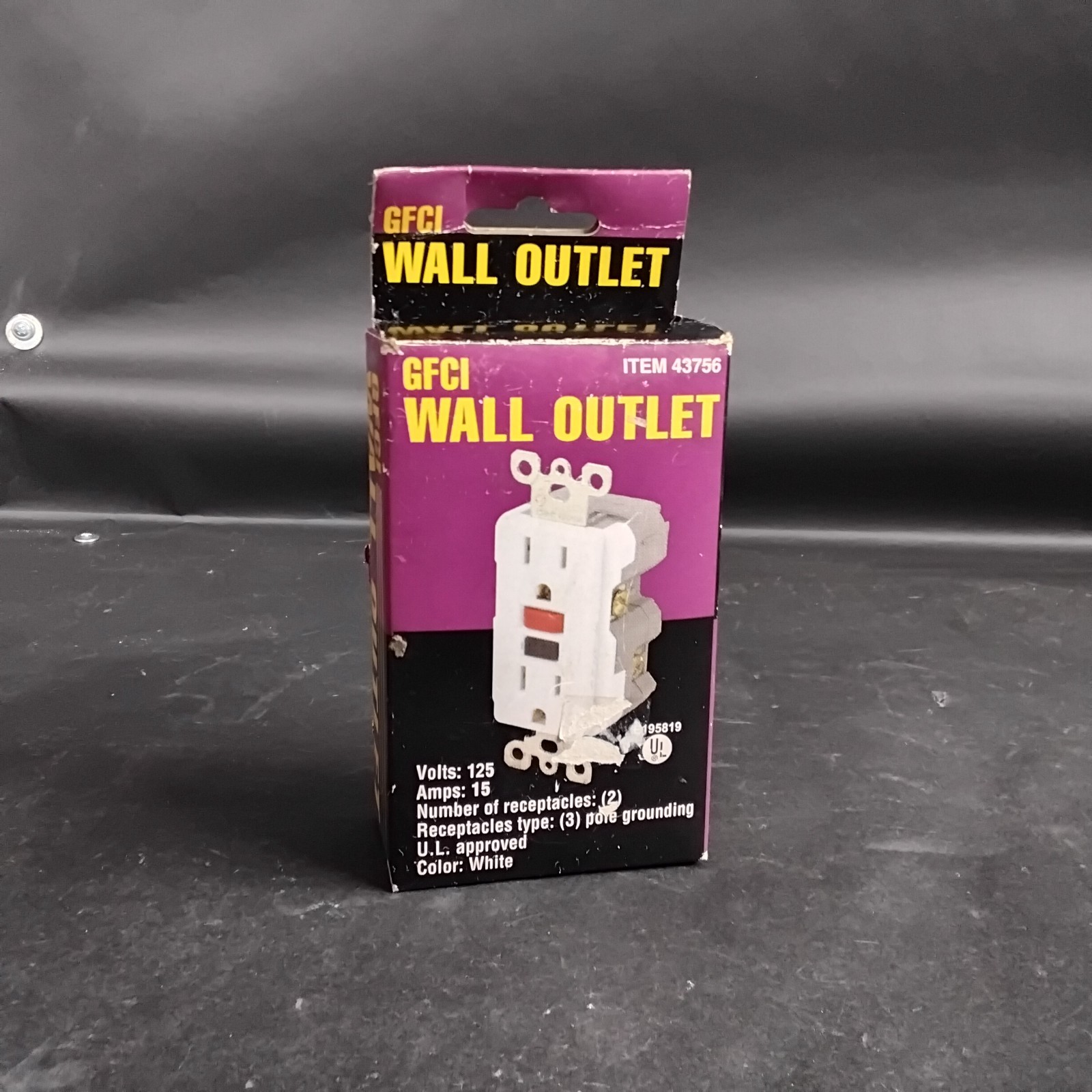 GFCI 43756 WHITE WALL OUTLET ($17 OBO)