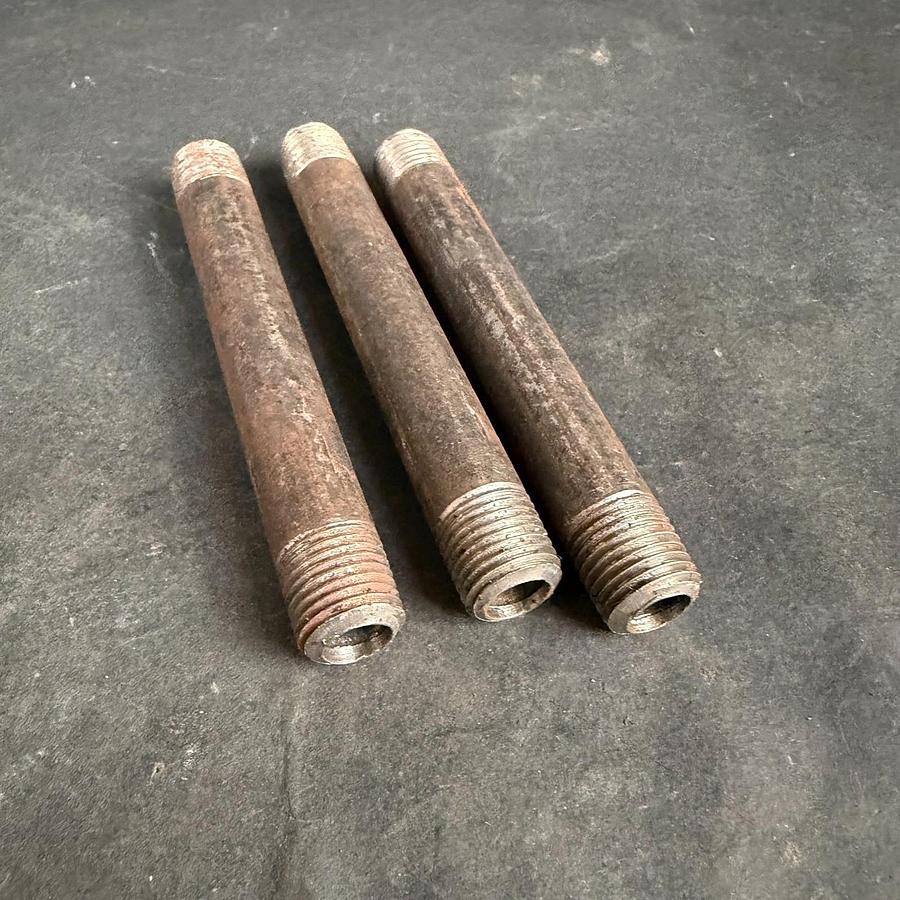 Used MSC 1/4X4 BLK WELDED NIPPLE - SET OF 3