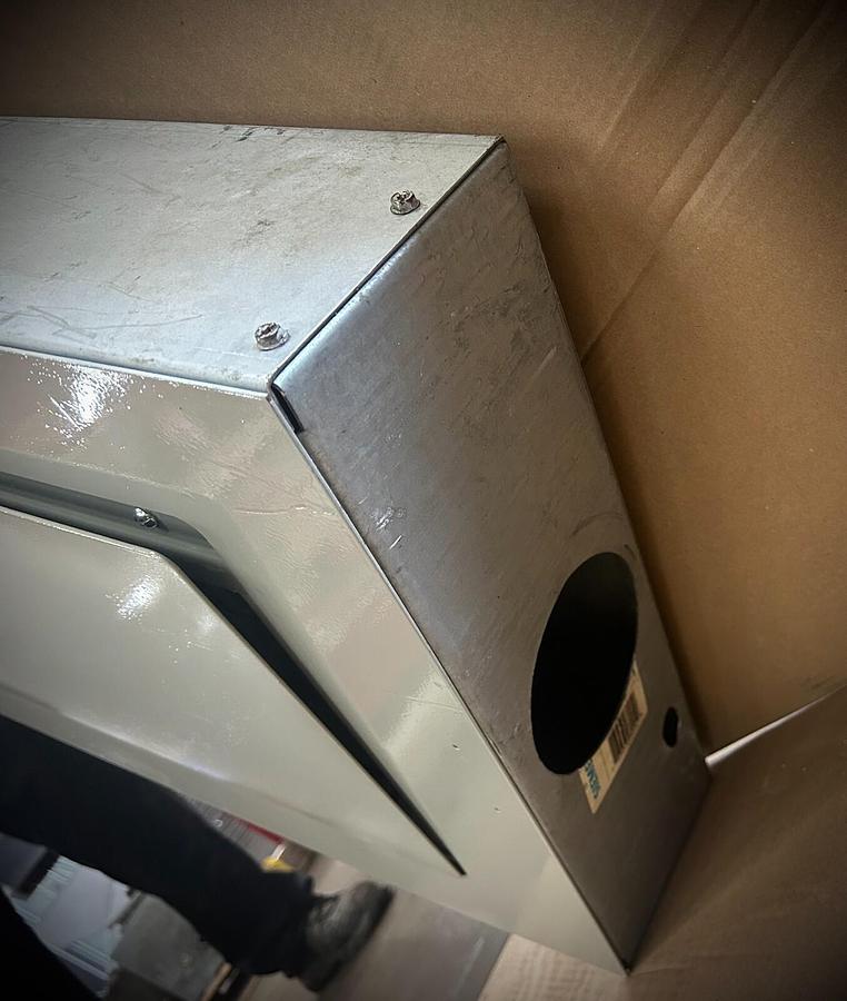 Used Siemens 400A P1X42MC400C Panelboard 208Y/120V 3P 4W ($1,999.99 OBO!!!)