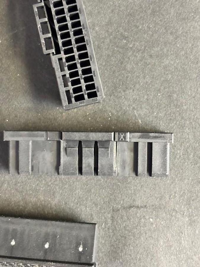 Used TE CONNECTIVITY 1-1827863-0 X CONNECTOR 4PCS
