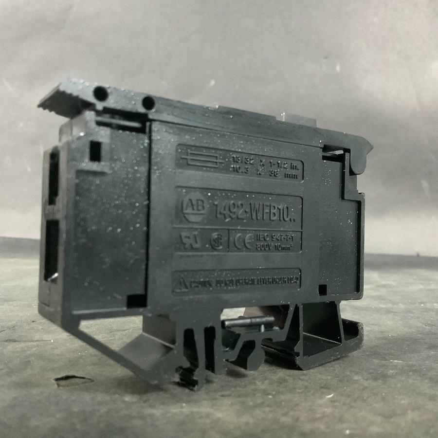 Used ALLEN BRADLEY 1492-WFB10 FUSE TERMINAL BLOCK ($4 OBO)