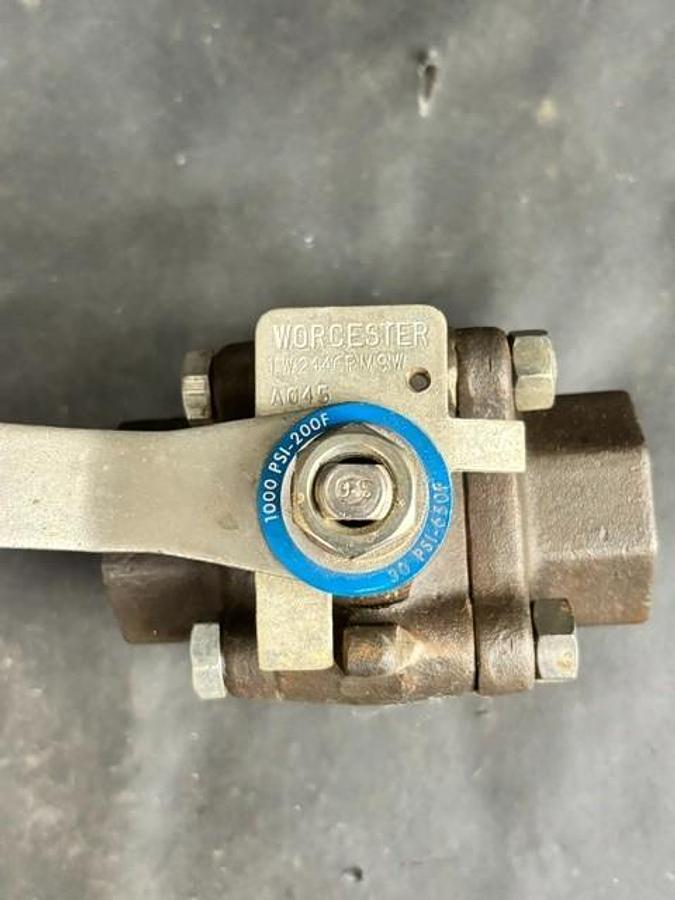 Used WORCESTER 1W2446PMSW STAINLESS STEEL BALL VALVE