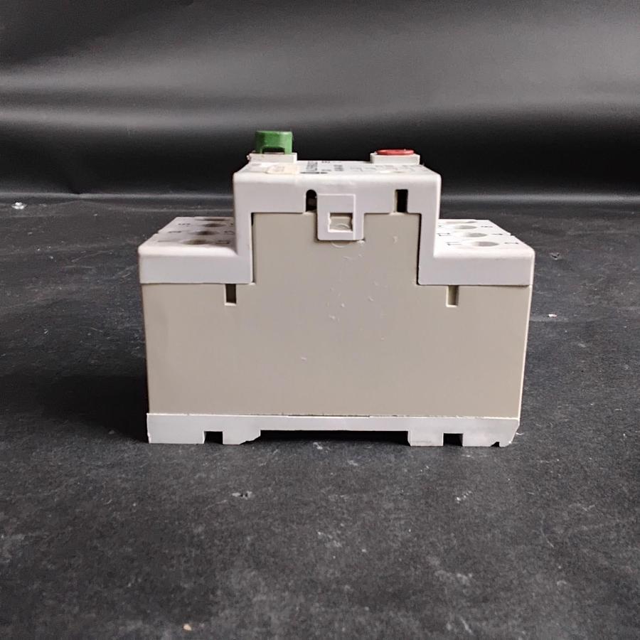 Used ALLEN BRADLEY 140-MN-0400 MANUAL STARTER ($20 OBO)