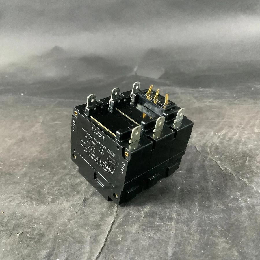 Used IZUMI DENKI NRAN 3111Y CIRCUIT BREAKER (25$ OBO)