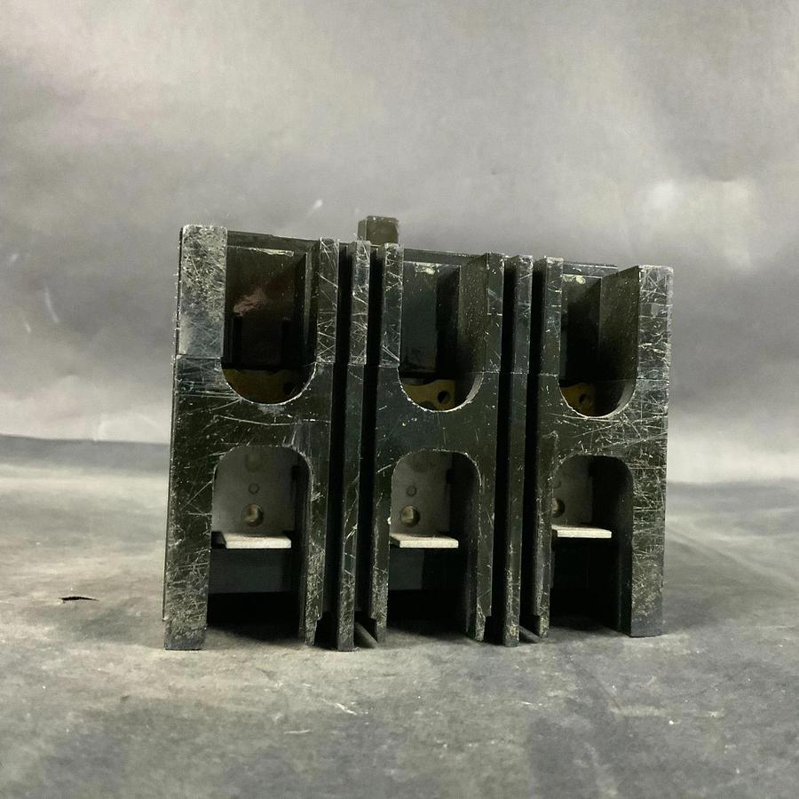 Used WESTINGHOUSE EHB3020V CIRCUIT BREAKER ($35 OBO)