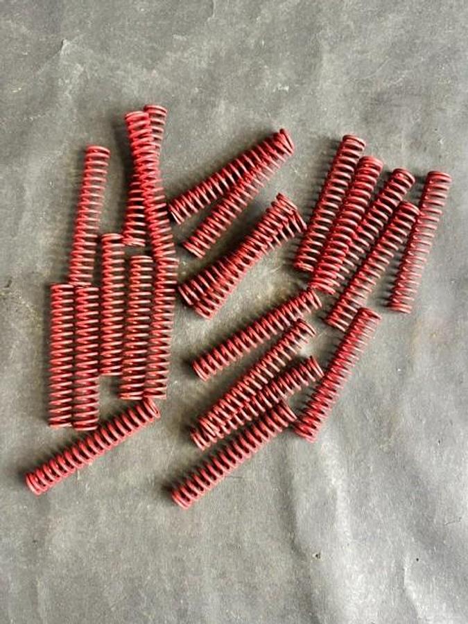 Used RED DIE SPRINGS 3/8 X 2