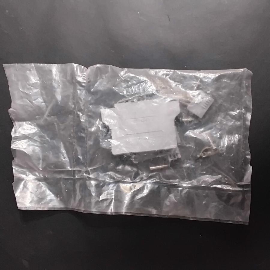 Used PHOENIX CONTACT UD-37 TERMINAL BLOCK END COVER ($5 OBO)