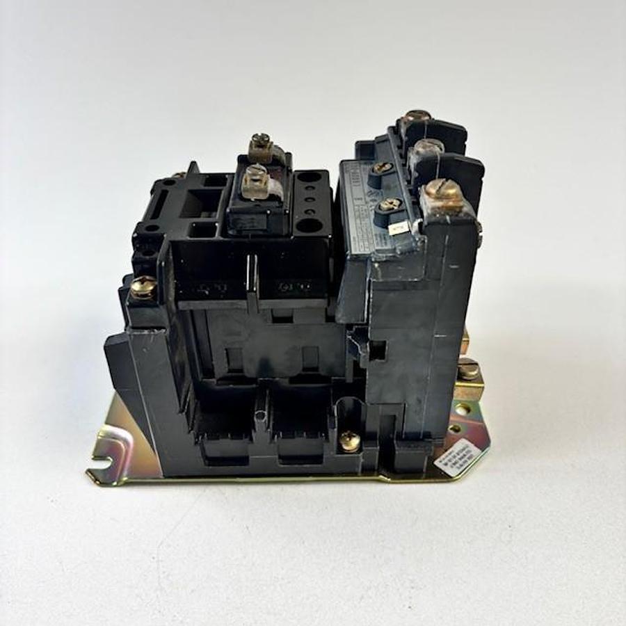 Used ALLEN BRADLEY 500-A0D93 SER. B CONTACTOR