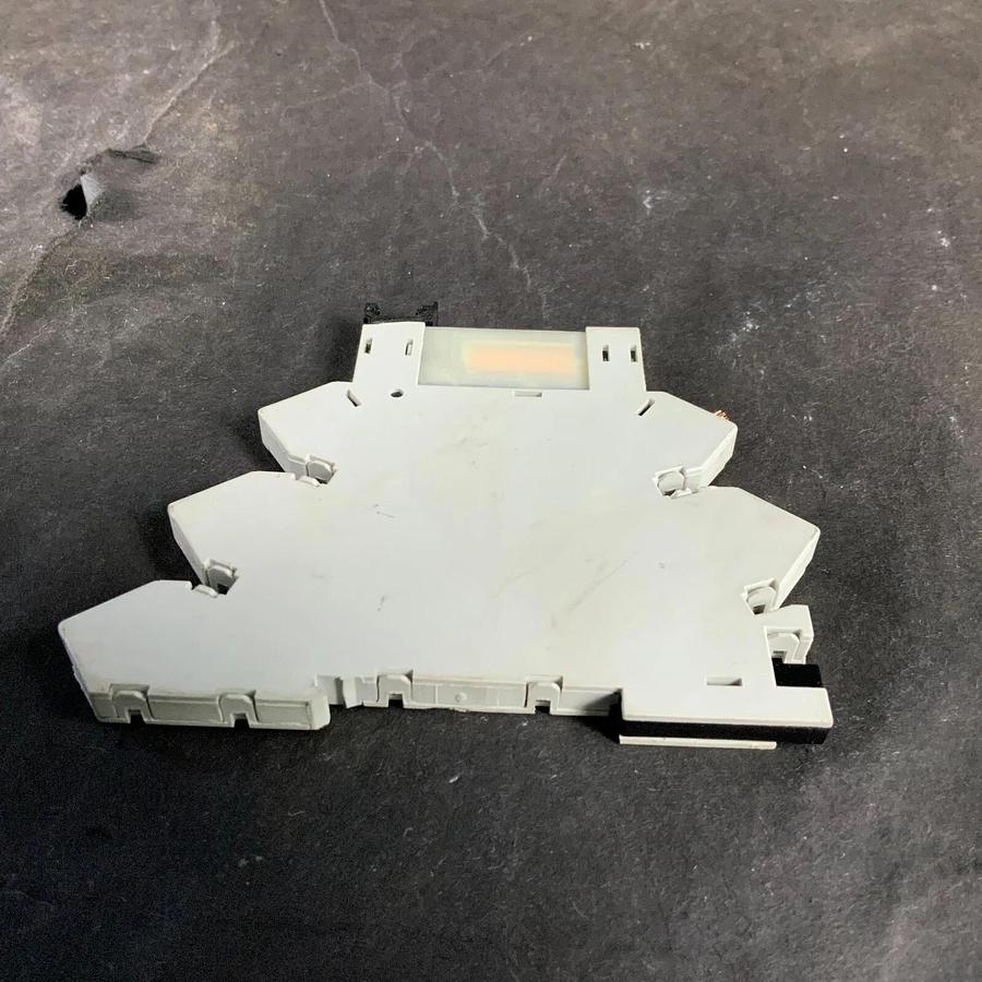 Used ALLEN BRADLEY 700-HLT27 TERMINAL BLOCK RELAYS ($12 OBO)