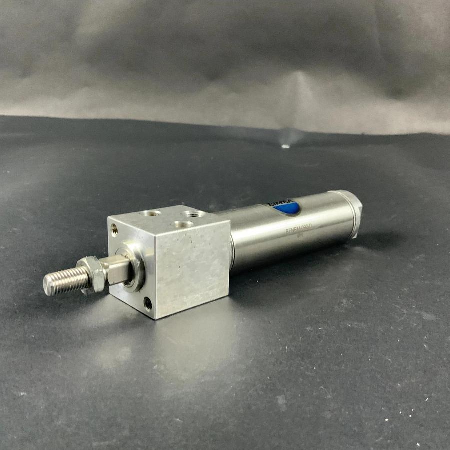 Used BIMBA BFNRM-092-D PNEUMATIC CYLINDER ($45 OBO)