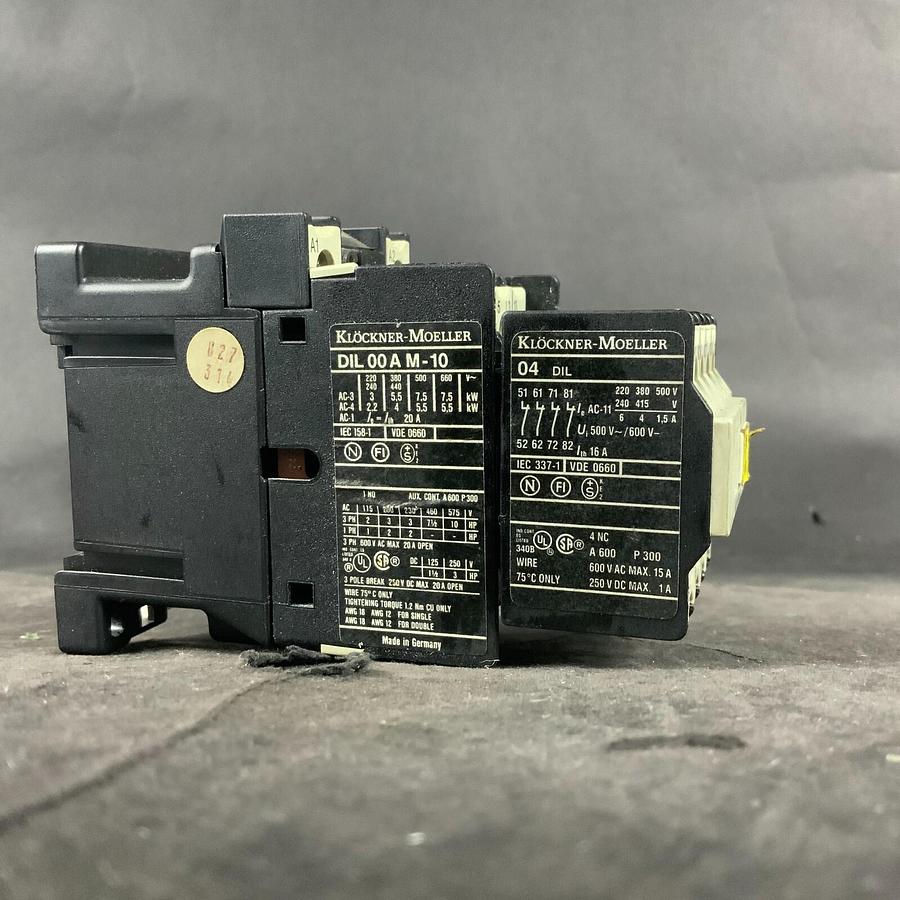 Used KLOCKNER MOELLER DIL00AM-10 W/ 22 DIL CONTACTOR ($45 OBO)