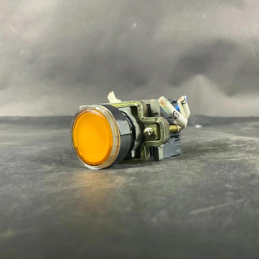 Used TELEMECANIQUE ZBE-101 YELLOW PUSH BUTTON ($12 OBO)