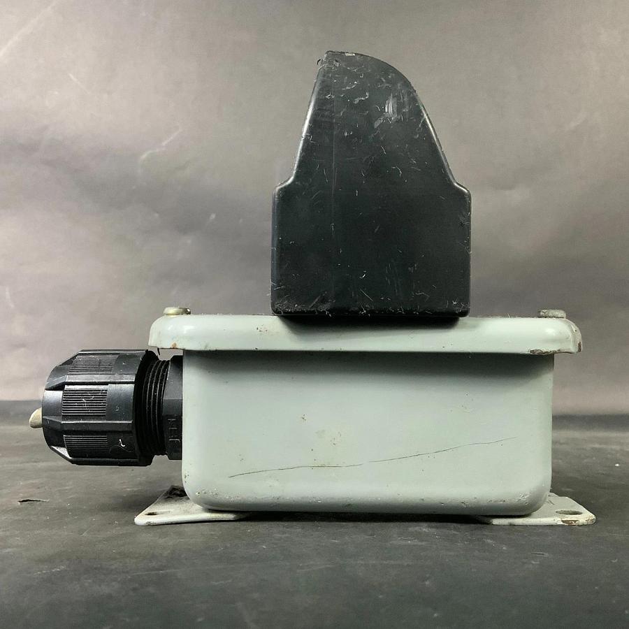 Used BANNER OTBVN6 PHOTOELECTRIC SENSOR ($45 OBO)