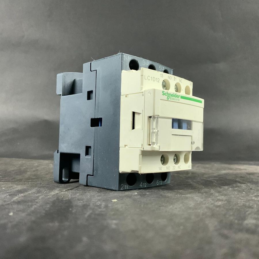 Used SCHNEIDER ELECTRIC LC1D12 CONTACTOR ($35 OBO)