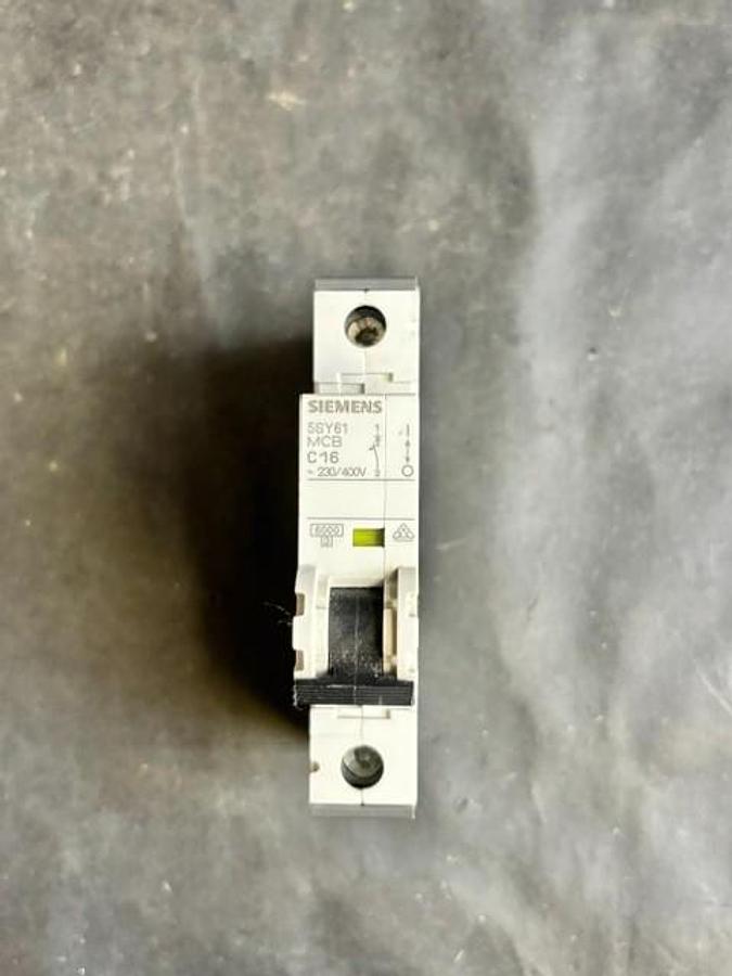 Used SIEMENS 5SY61MCB-C16 CIRCUIT BREAKER
