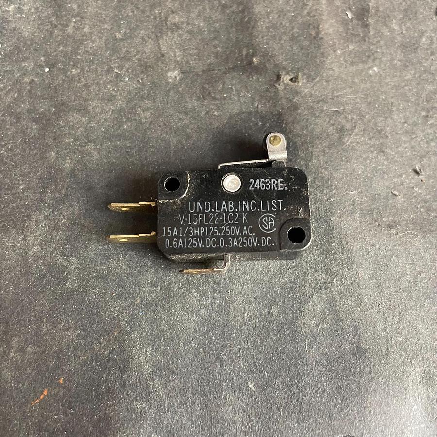 Used OMRON V-15FL22-1C2-K MICRO SWITCH