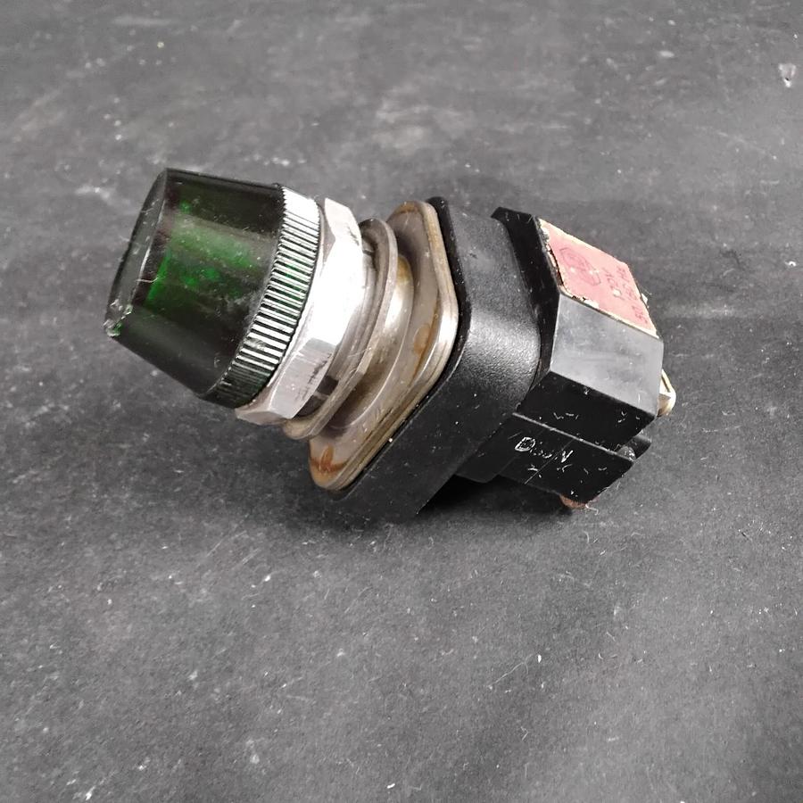 Used ALLEN BRADLEY 800T-P16 GREEN PILOT LIGHT SERIES B ($15 OBO)