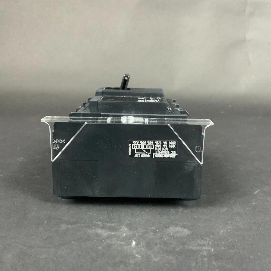 FUJI ELECTRIC SA33C BB3ASC 005 CIRCUIT BREAKER ($120 OBO) - LOT OF 6