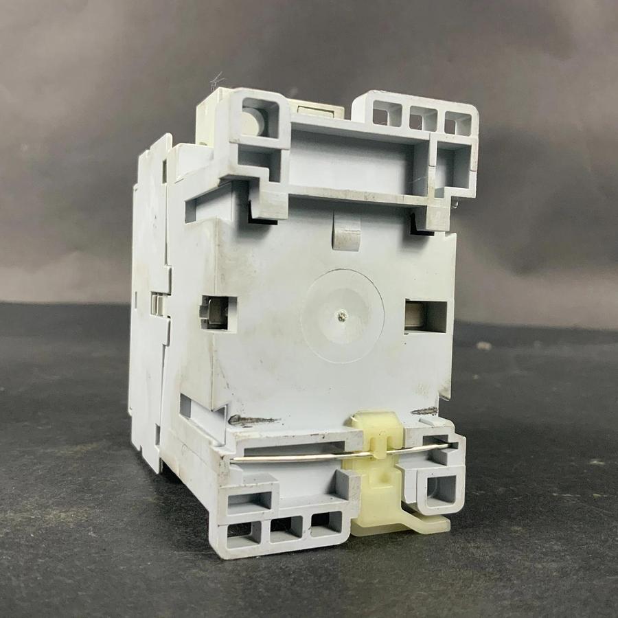 Used ALLEN BRADLEY 700-CF310 SERIES A CONTACTOR ($15 OBO)