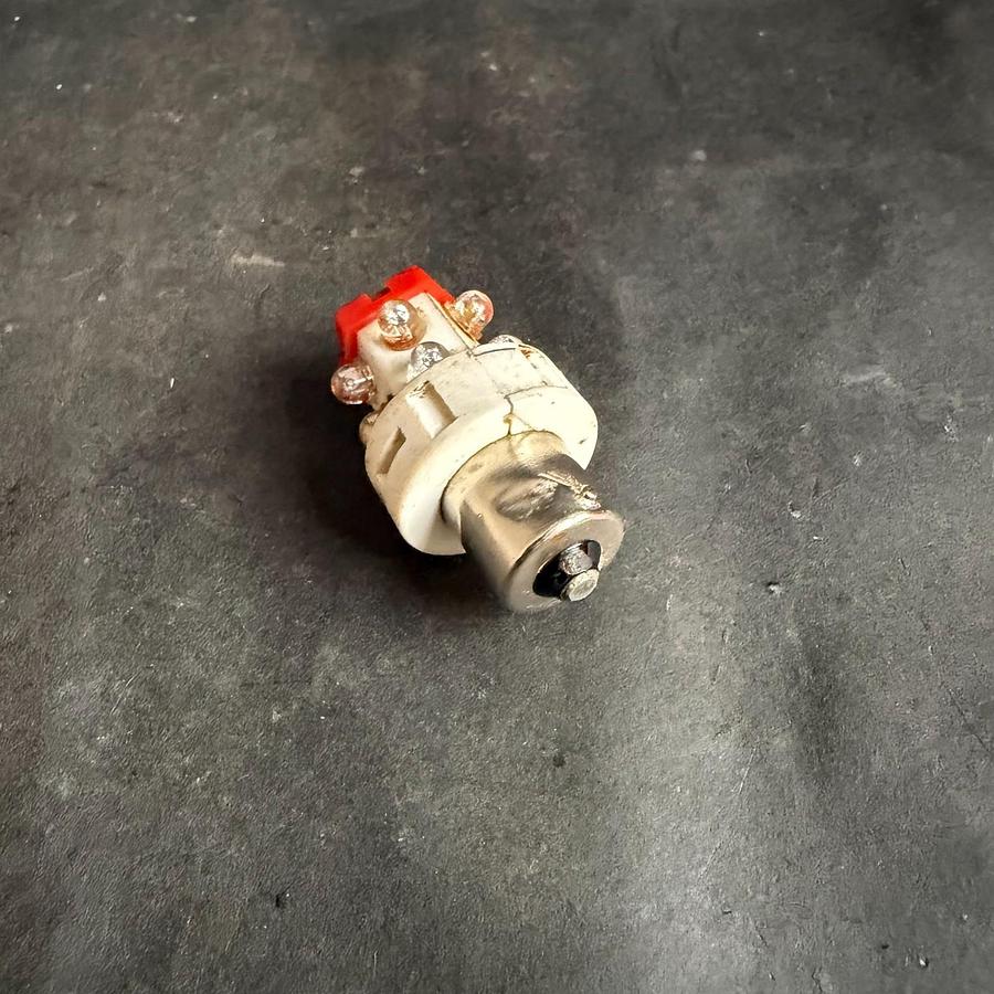Used UNBRANDED 7-2DR LED INDICATOR