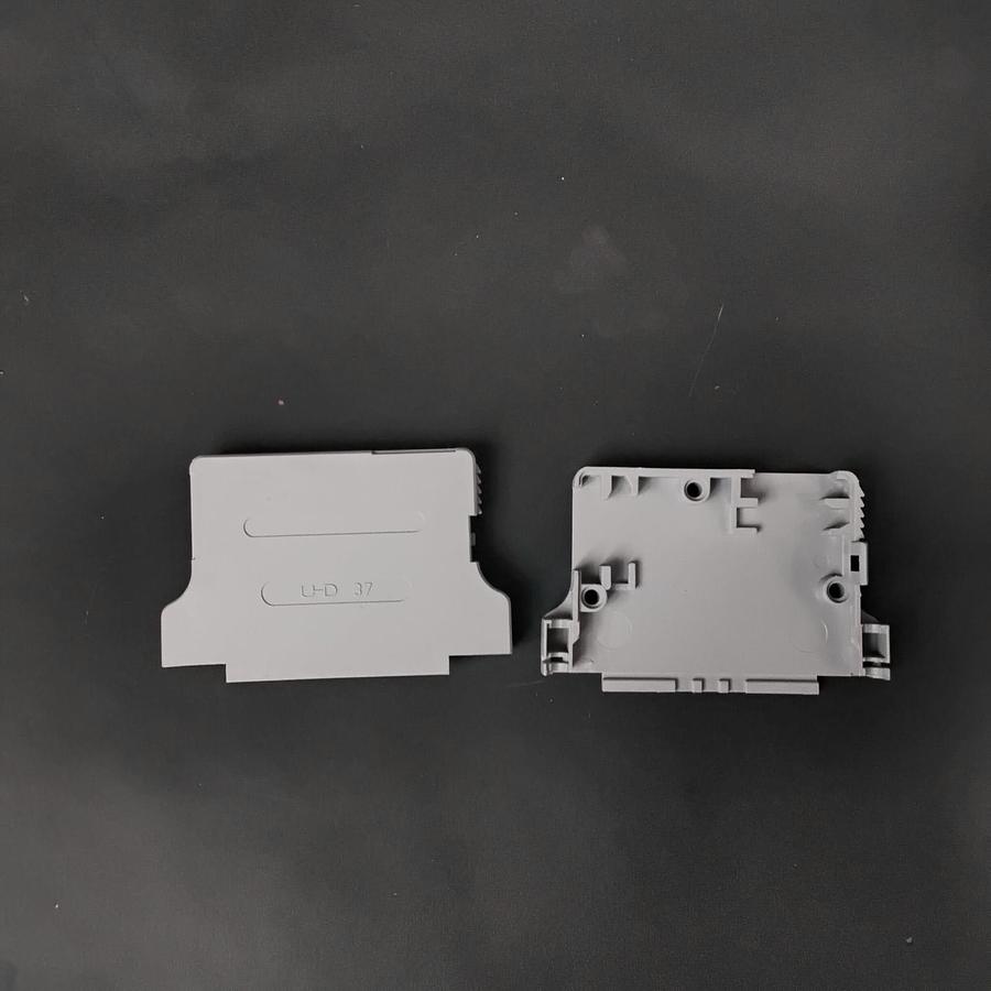 Used PHOENIX CONTACT UD-37 TERMINAL BLOCK END COVER ($5 OBO)