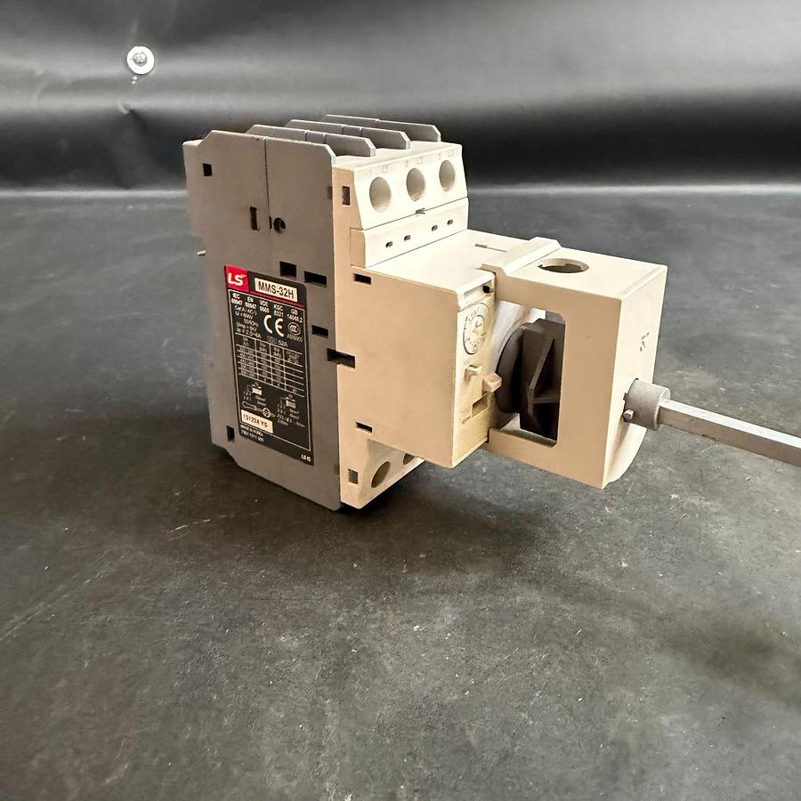 Used LS ELECTRIC MMS-32H STARTER W/ EXTENDED SHAFT ($40 OBO)