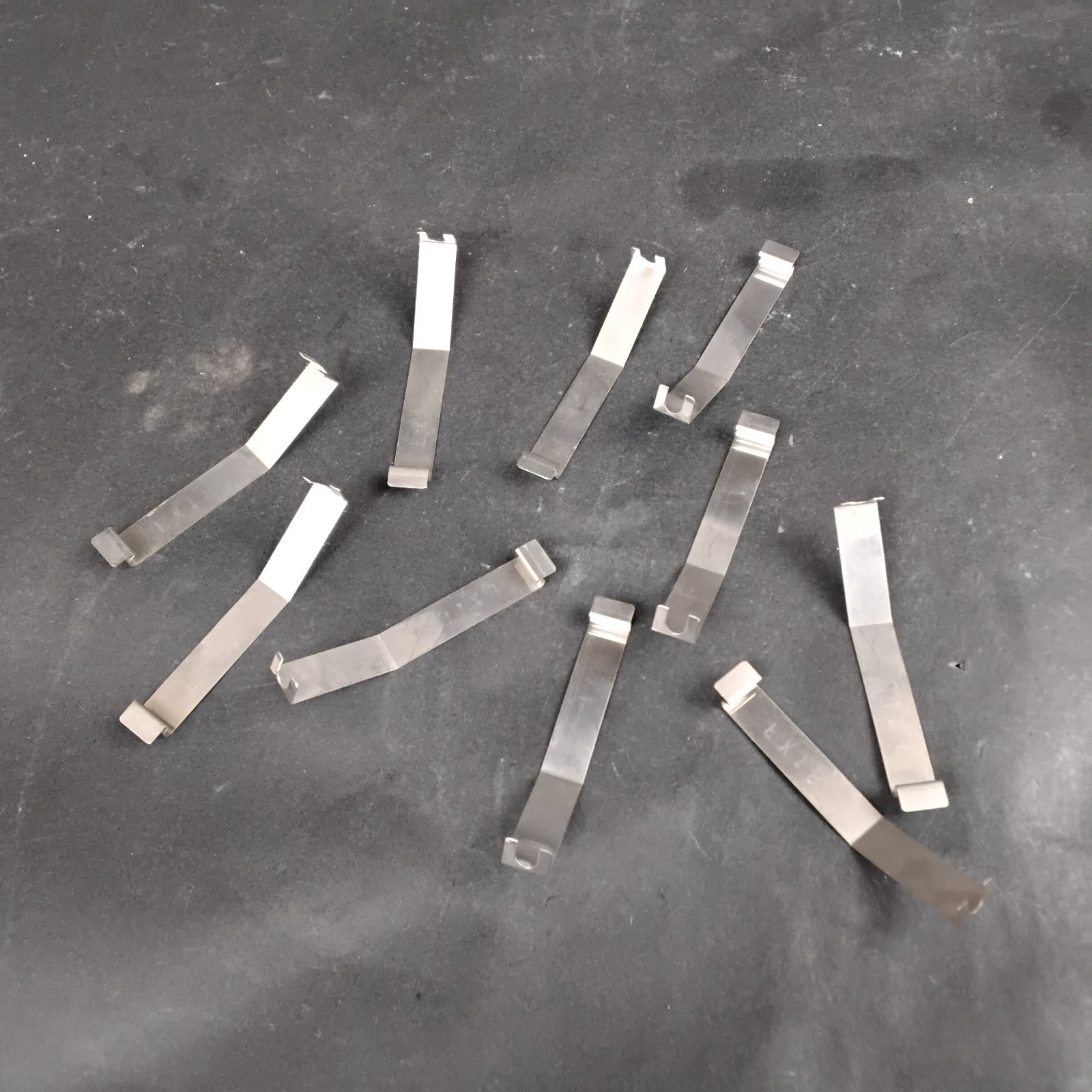 Used OMRON RELAY RETAINING CLIPS- GROUP OF 10 ($9 OBO)