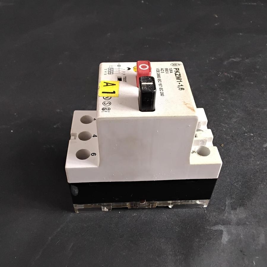 Used MOELLER PKZM1-1,6 MOTOR CIRCUIT BREAKER ($35 OBO)
