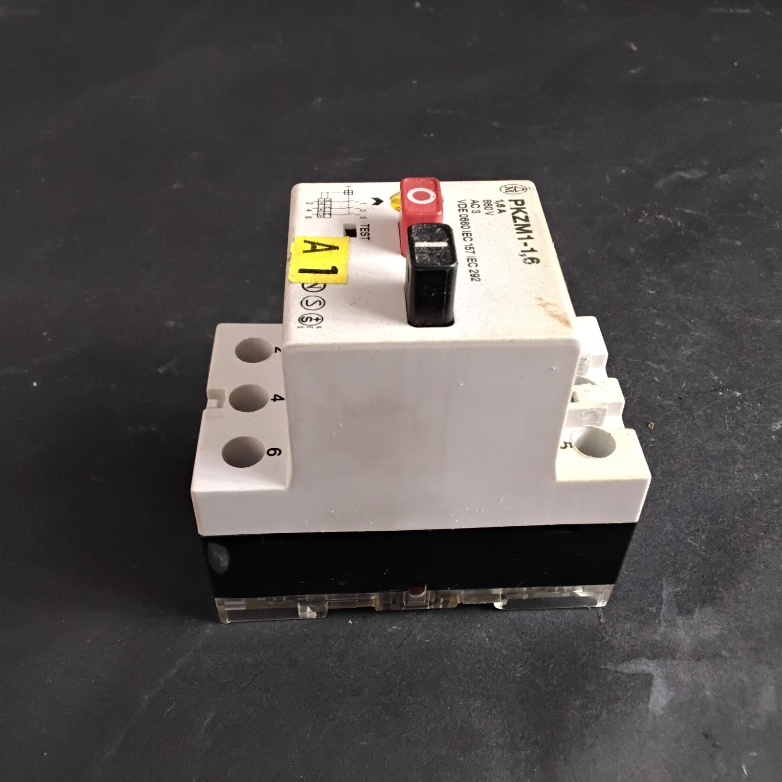 Used MOELLER PKZM1-1,6 MOTOR CIRCUIT BREAKER ($35 OBO)