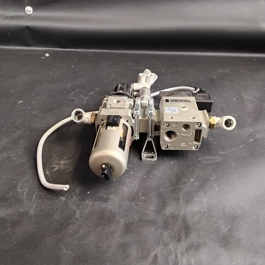 Used SMC AV3000-03-5DZ SOLENOID VALVE ($100 OBO)