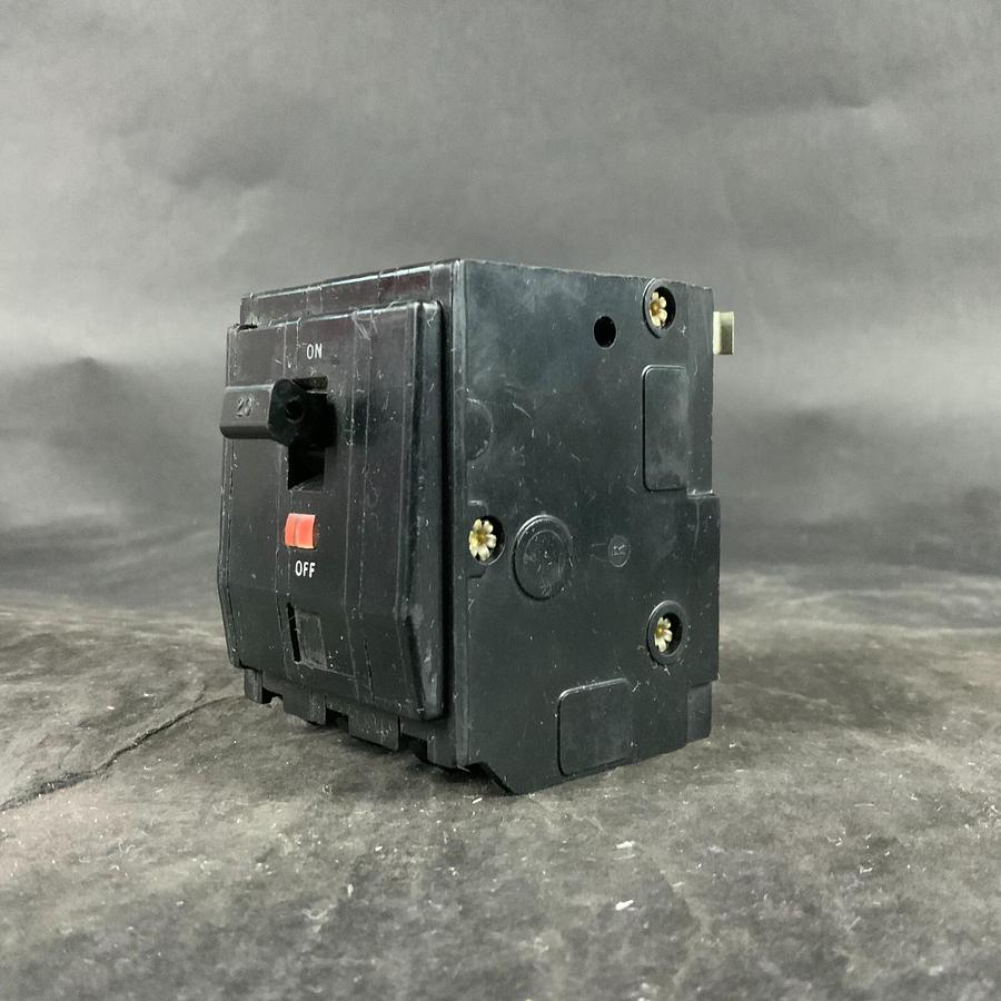 Used SQUARE D LK-2482 CIRCUIT BREAKER ($20 OBO)
