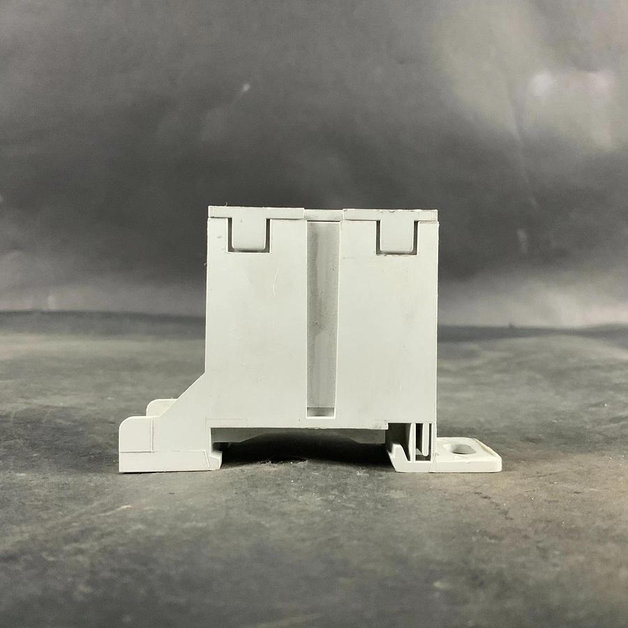 Used MERSEN FSPDB1A POWER DISTRIBUTION BLOCK ($30 OBO)