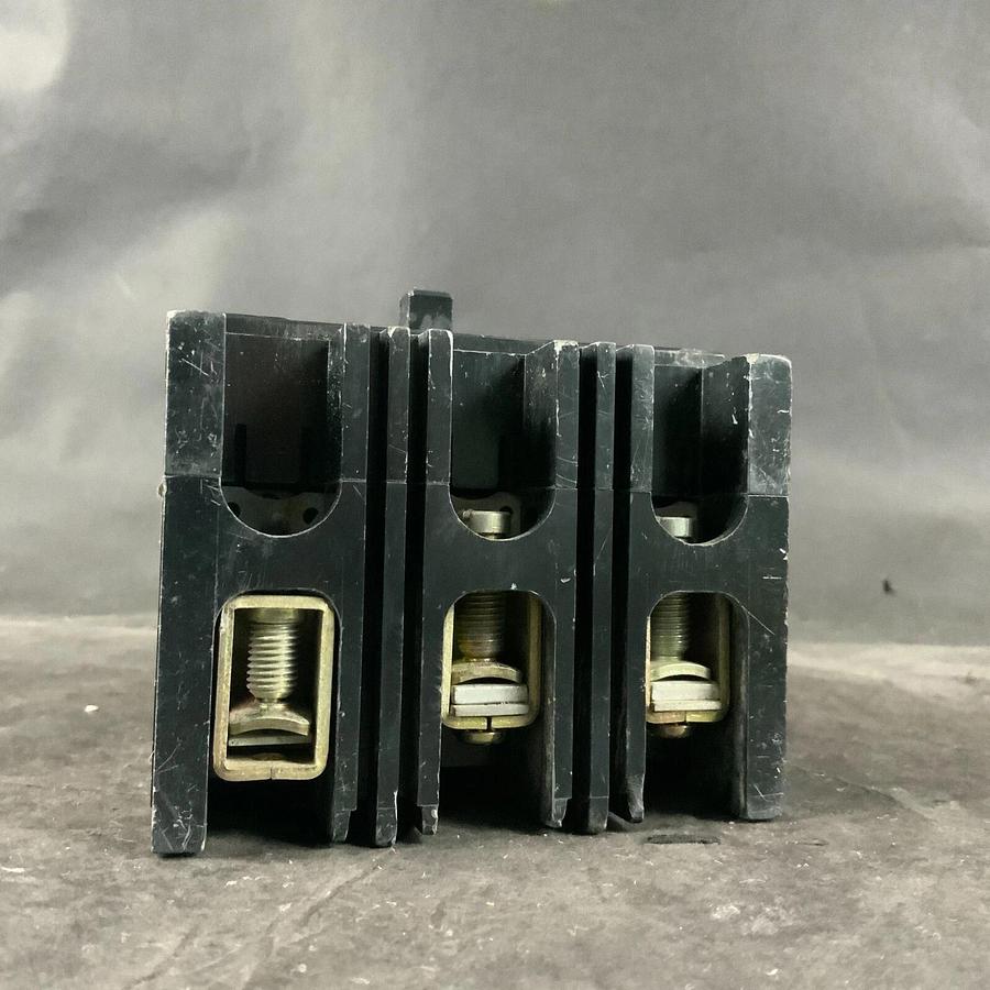 Used WESTINGHOUSE FHB3040 CIRCUIT BREAKER ($40 OBO)