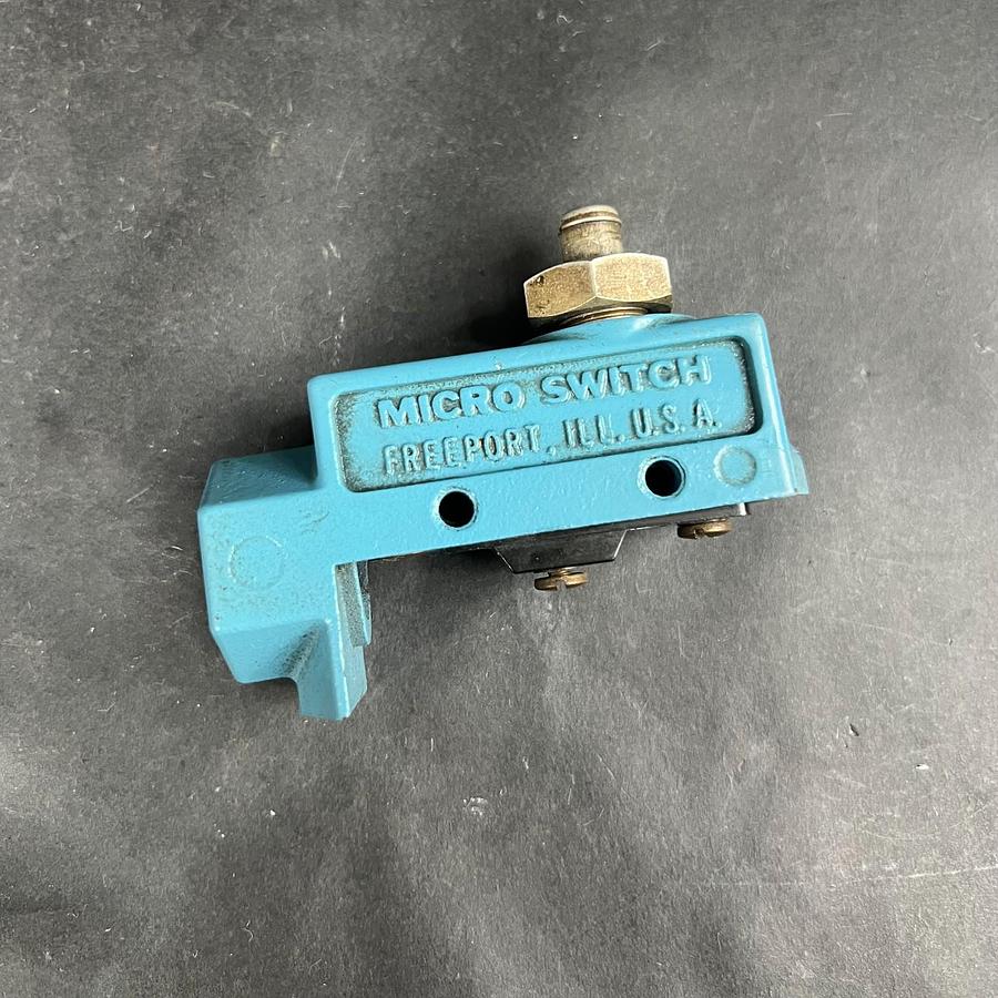Used MICRO SWITCH BZE6-2RQ LIMIT SWITCH ($17 OBO)