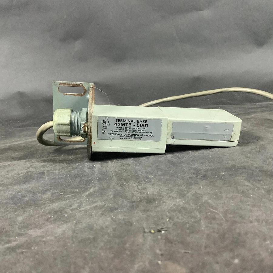 Used ECA 42MTB-5001 POWER BASE + 42MBS-5100 PHOTOELECTRIC SWITCH ($50 OBO)