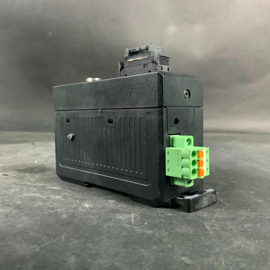 Used KEYENCE IV-HG10 SENSOR AMPLIFIER ($45 OBO)