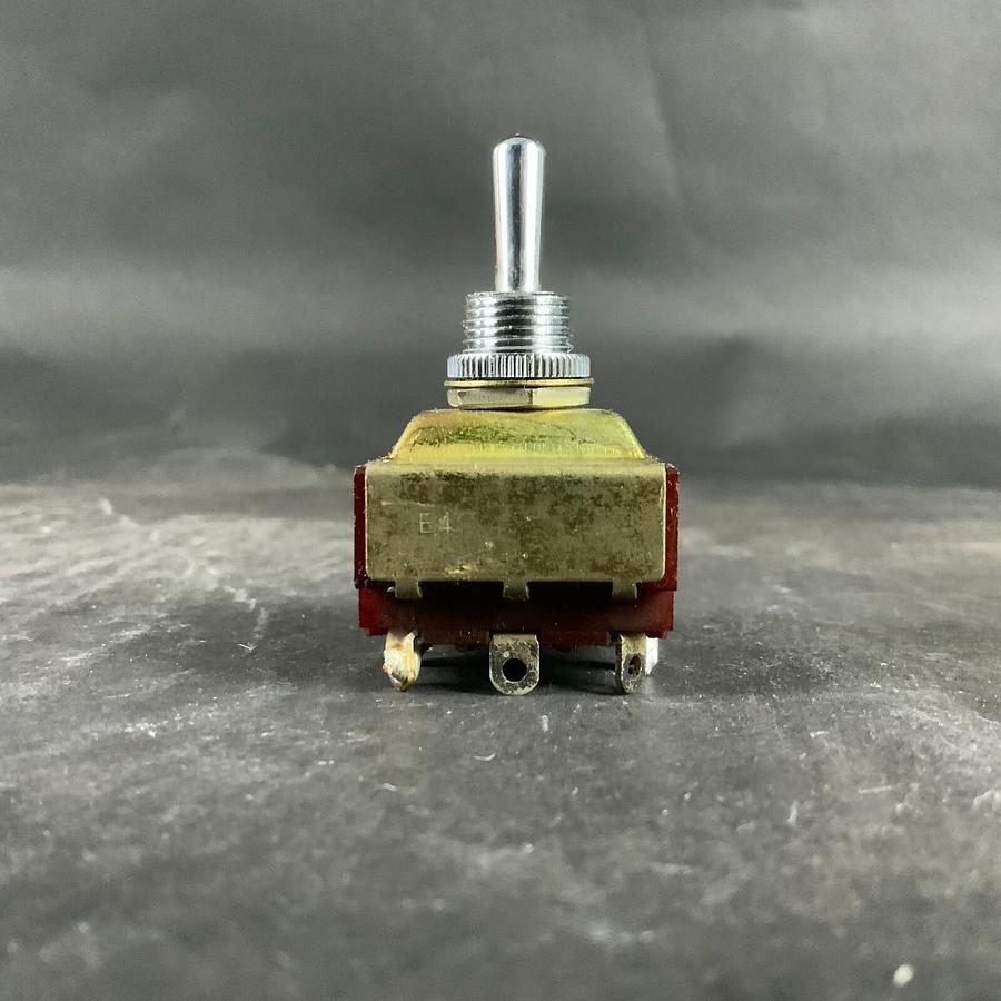 Used NIHON KAIHEKI S-32 TOGGLE SWITCH ($10 OBO)