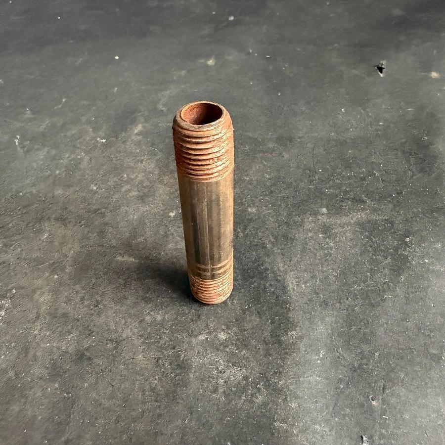 Used MSC 1/4X2 BLK SCH40 WELDED NIPPLE