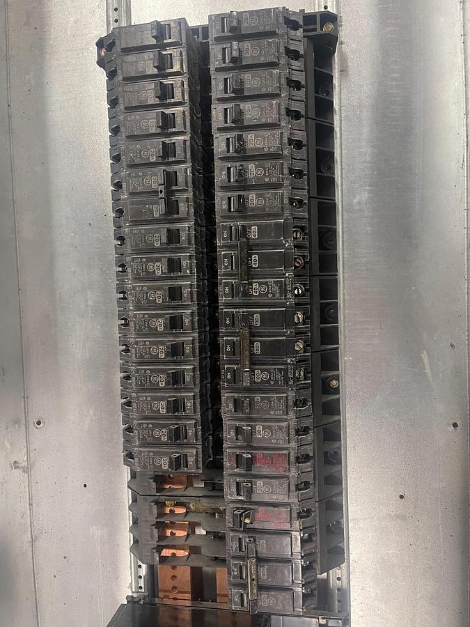 Used GE A Series II Panelboard Cat AQF3424CBX 400A 208Y/120V ($1,399.99 OBO!!!)