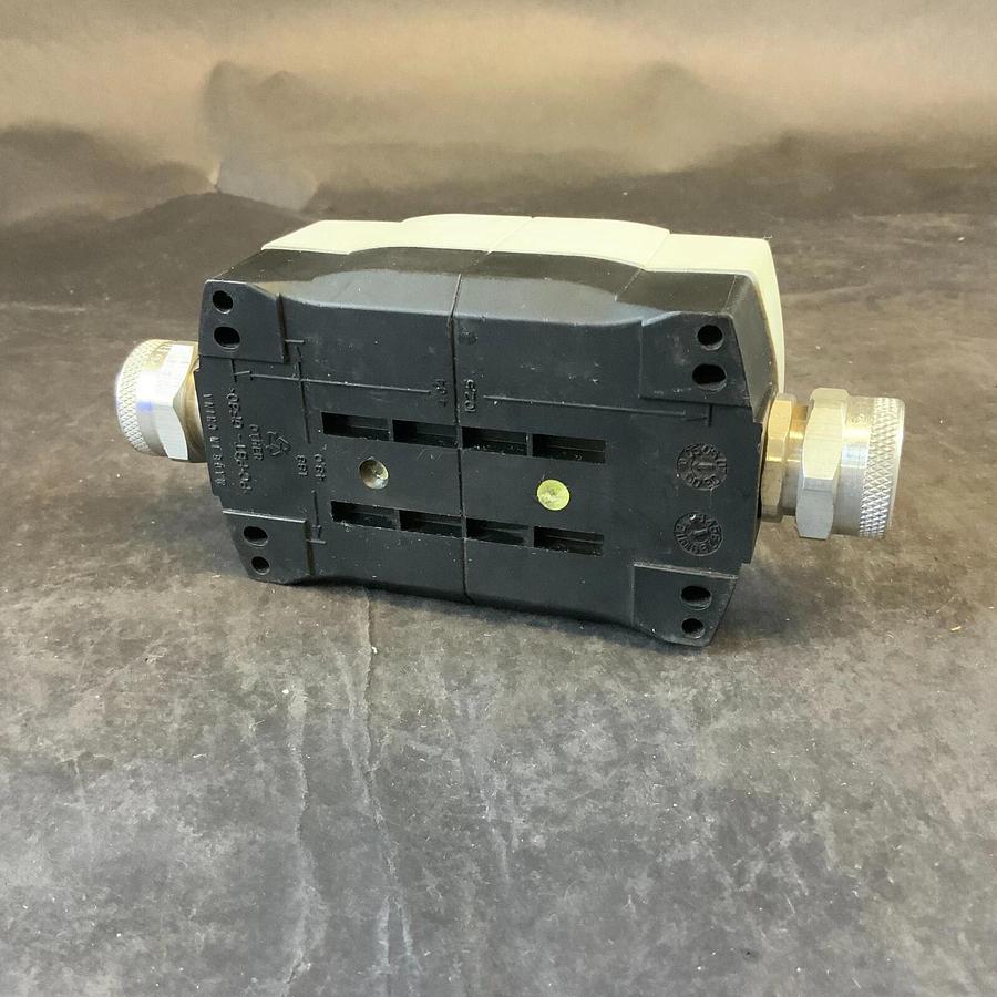Used ALLEN BRADLEY 800F-2PP1 PUSHBUTTON ENCLOSURE W/ START STOP BUTTON ($35 OBO)