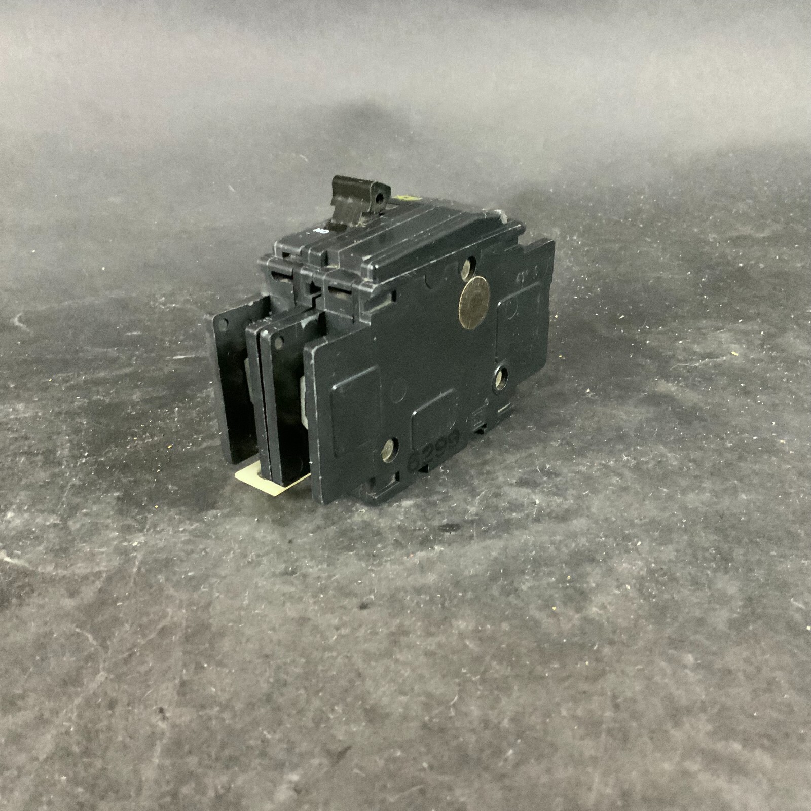 Used SQUARE D QOU215 CIRCUIT BREAKER ($12 OBO)