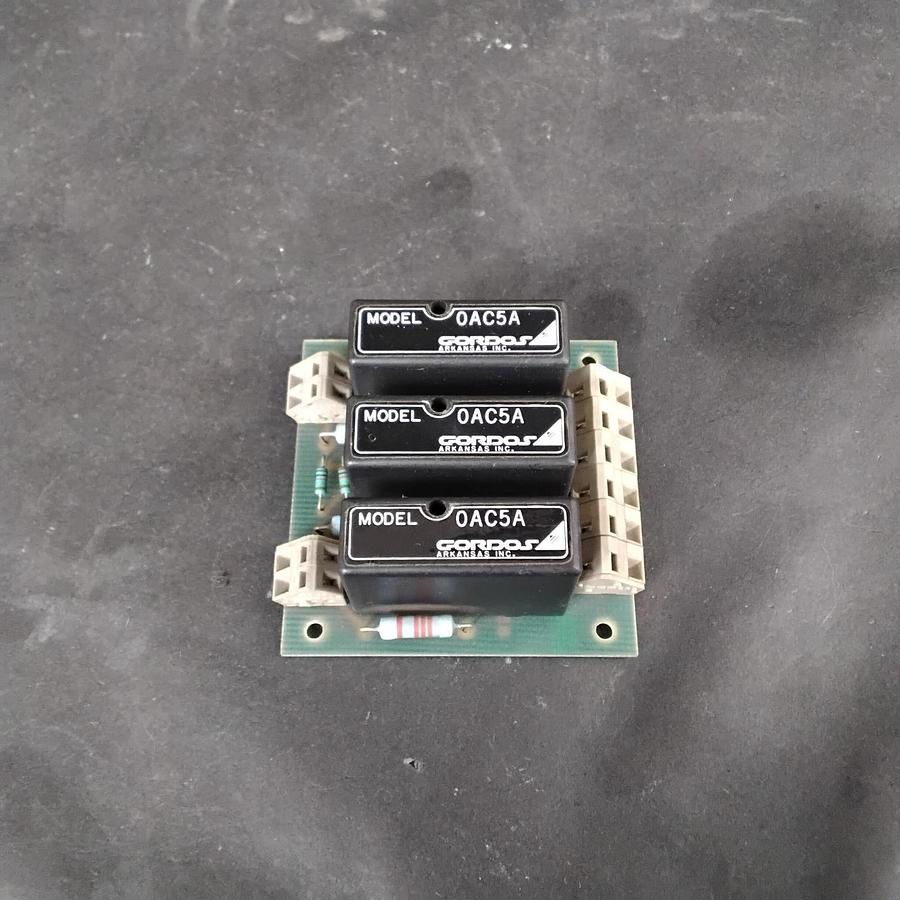 Used GORDOS OAC5A SOLID STATE RELAY BOARD PLC INTERFACE ($45 OBO)